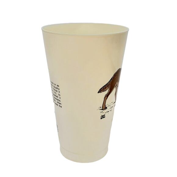 Vintage 1974 7Eleven Plastic Slurpee Cup Save a Living Thing Red Wolf - Picture 5 of 8